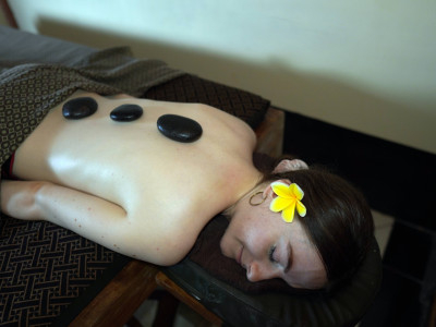 Hot Stone Massage + Facial